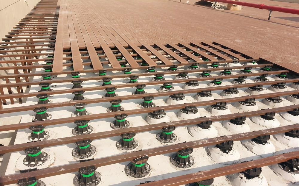 木塑龙骨支撑器